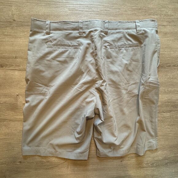 Callaway Golf Shorts 44 Light Gray - Picture 2 of 7